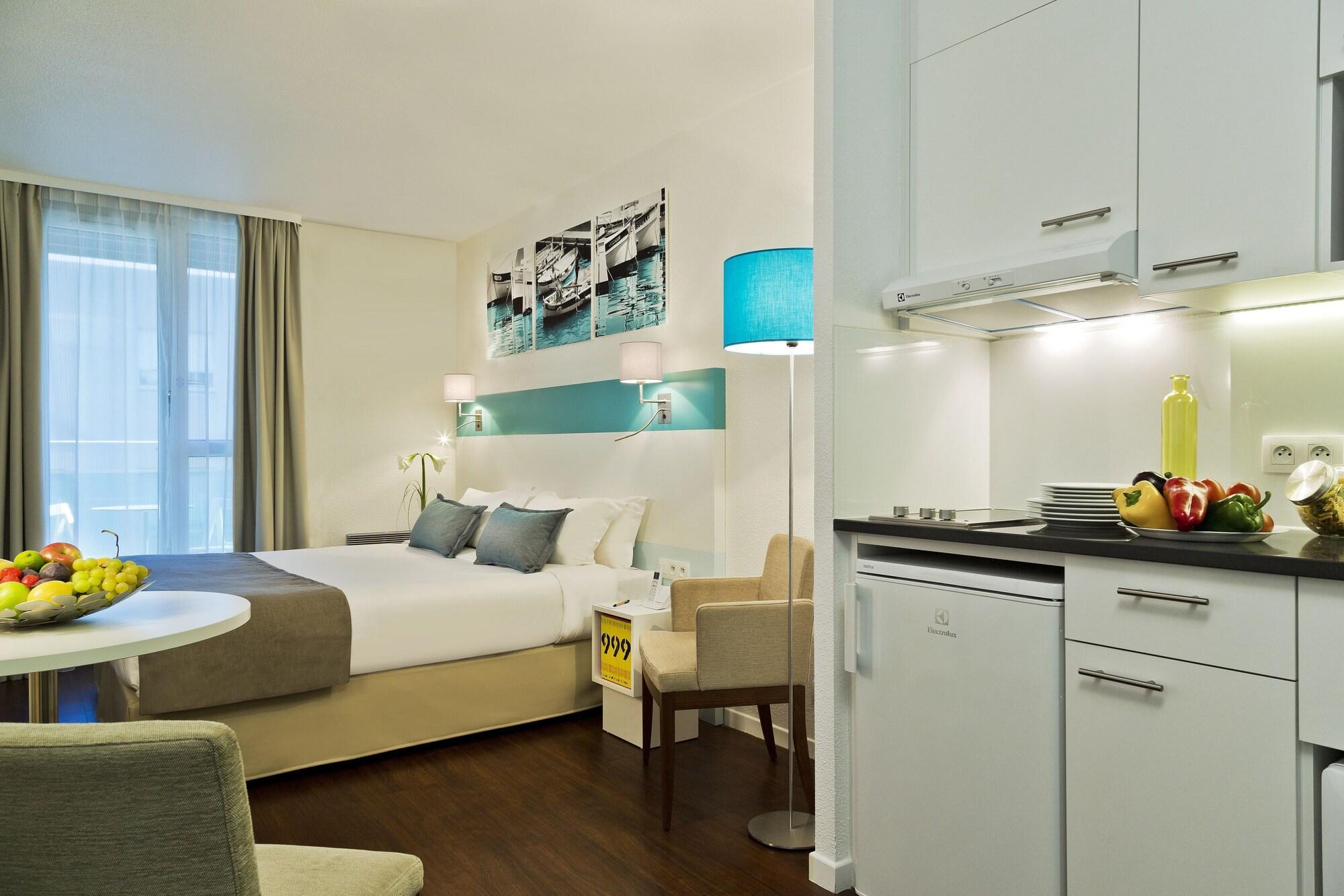 Rockypop Marseille Hotel Εξωτερικό φωτογραφία